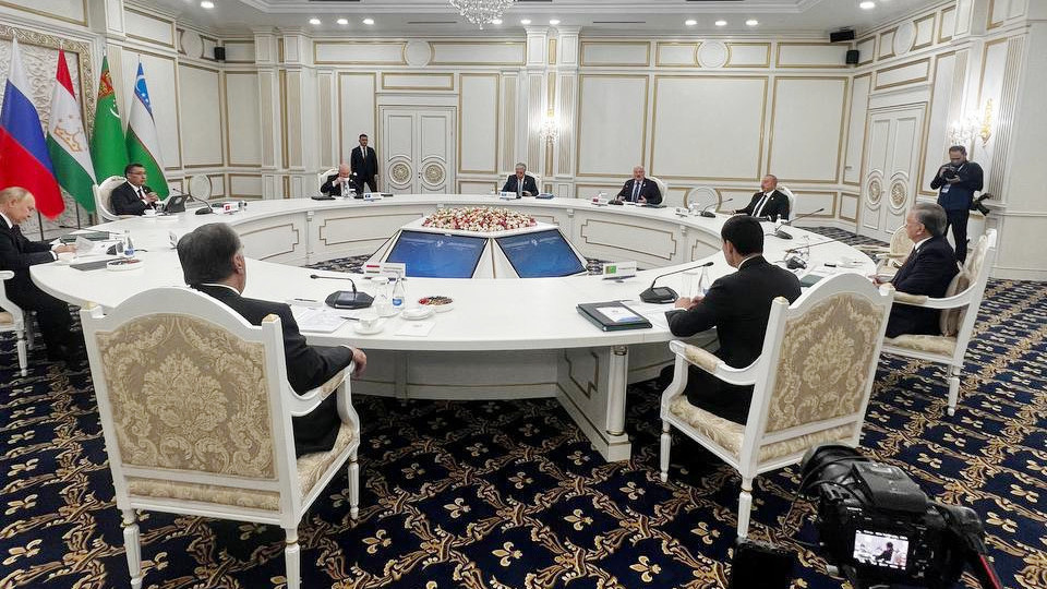 Бишкекте КМШ мамлекеттеринин башчыларынын катышуусундагы саммит башталды